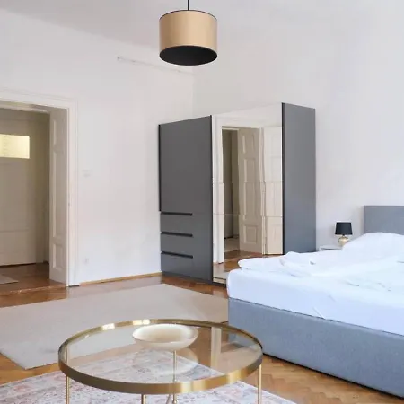 Noor - Downtown - Free Parking & Near Messe Graz